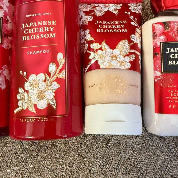 NWT Bath&Body Works 5PC Full Size Japanese Cherry Blossom Bundle - Picture 3 of 4